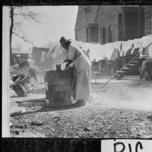“Woman washing laundry, in the vicinity of Fifteenth Street” late 19thc Augusta. Georgia Archives, Vanishing Georgia. http://www.newsouthassoc.com/springfield/history1.html (figure nine) 